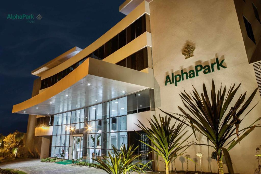Alphapark Hotel Goiânia Exterior foto